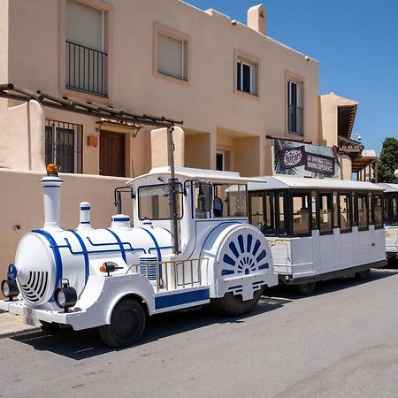Family & Beach Apartments Mijas Costa & Fuengirola By Alfresco Stays El Faro Exterior photo