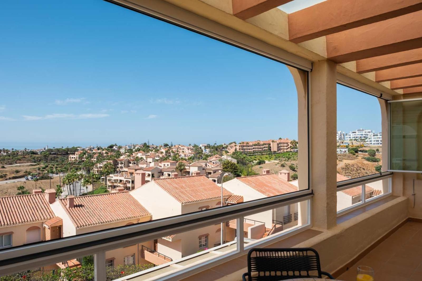 Family & Beach Apartments Mijas Costa & Fuengirola By Alfresco Stays El Faro Exterior photo