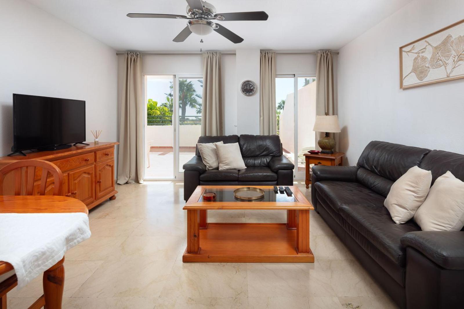 Family & Beach Apartments Mijas Costa & Fuengirola By Alfresco Stays El Faro Exterior photo