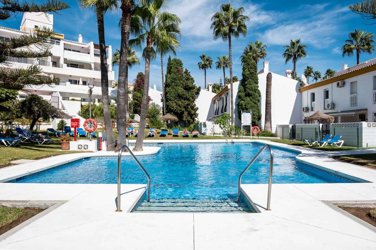 Family & Beach Apartments Mijas Costa & Fuengirola By Alfresco Stays El Faro Exterior photo
